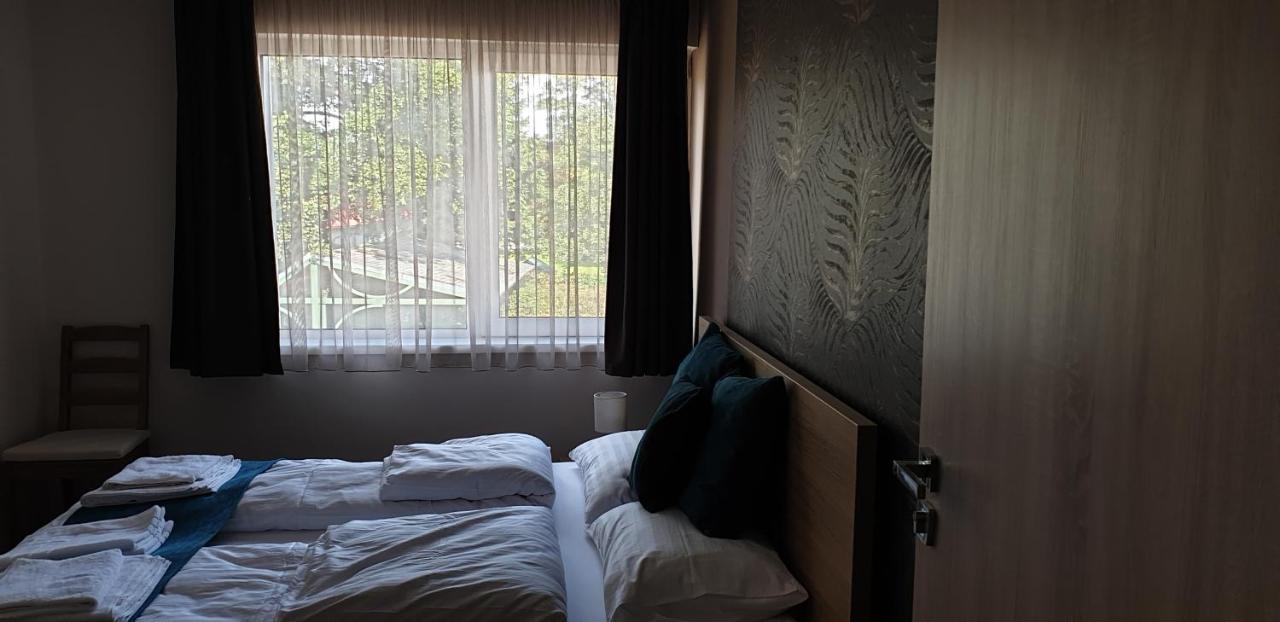 Garden Club Panzio Bed and Breakfast Balatonmáriafürdő Εξωτερικό φωτογραφία