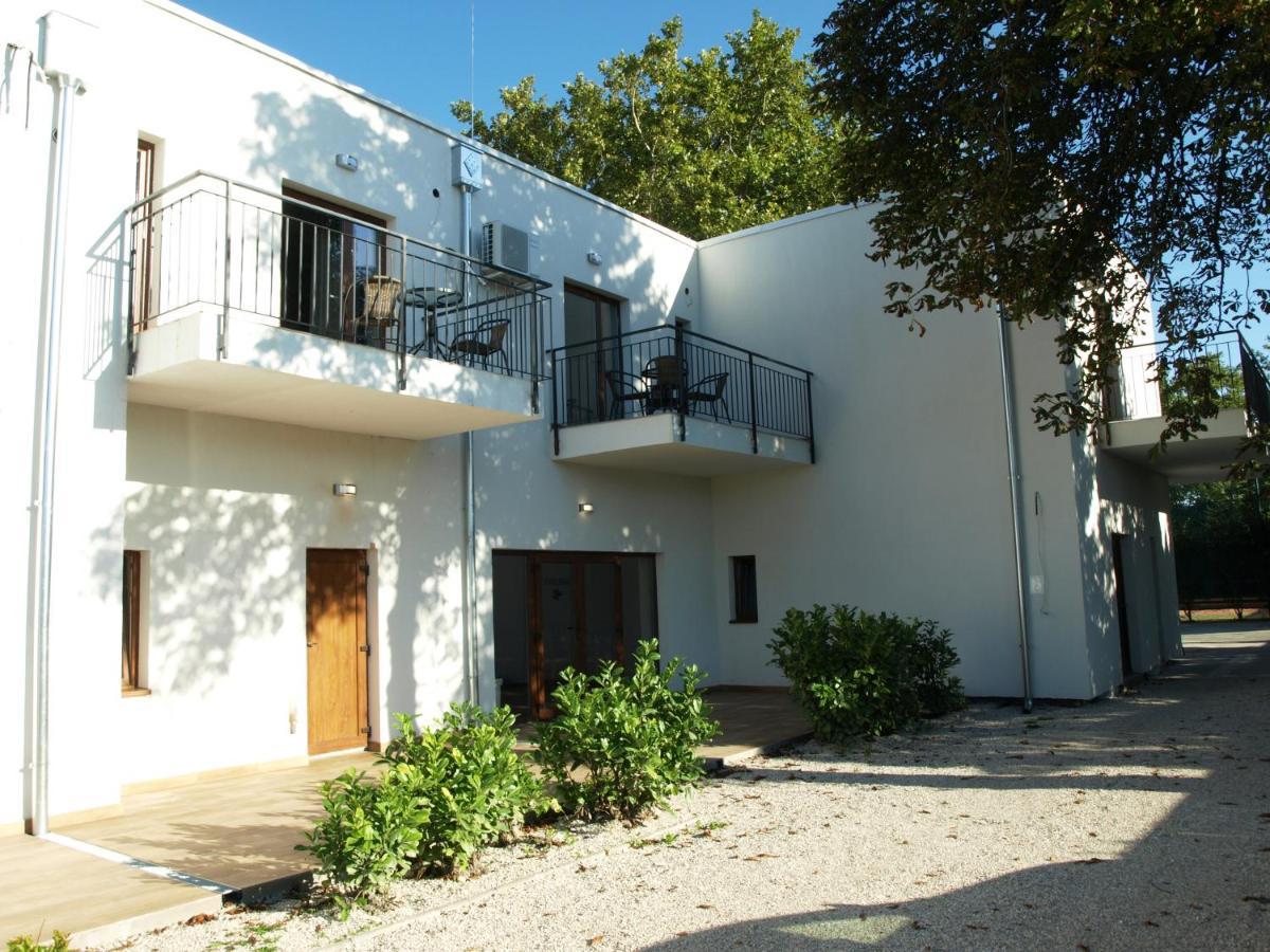 Garden Club Panzio Bed and Breakfast Balatonmáriafürdő Εξωτερικό φωτογραφία